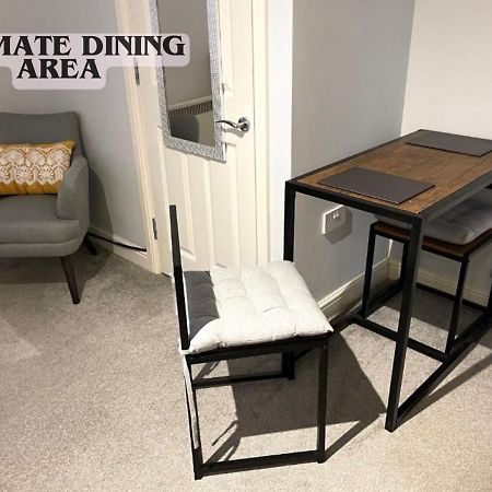 Cute And Cosy Studio In A Fantastic Location! Bishops Stortford Appartement Bishop's Stortford Buitenkant foto